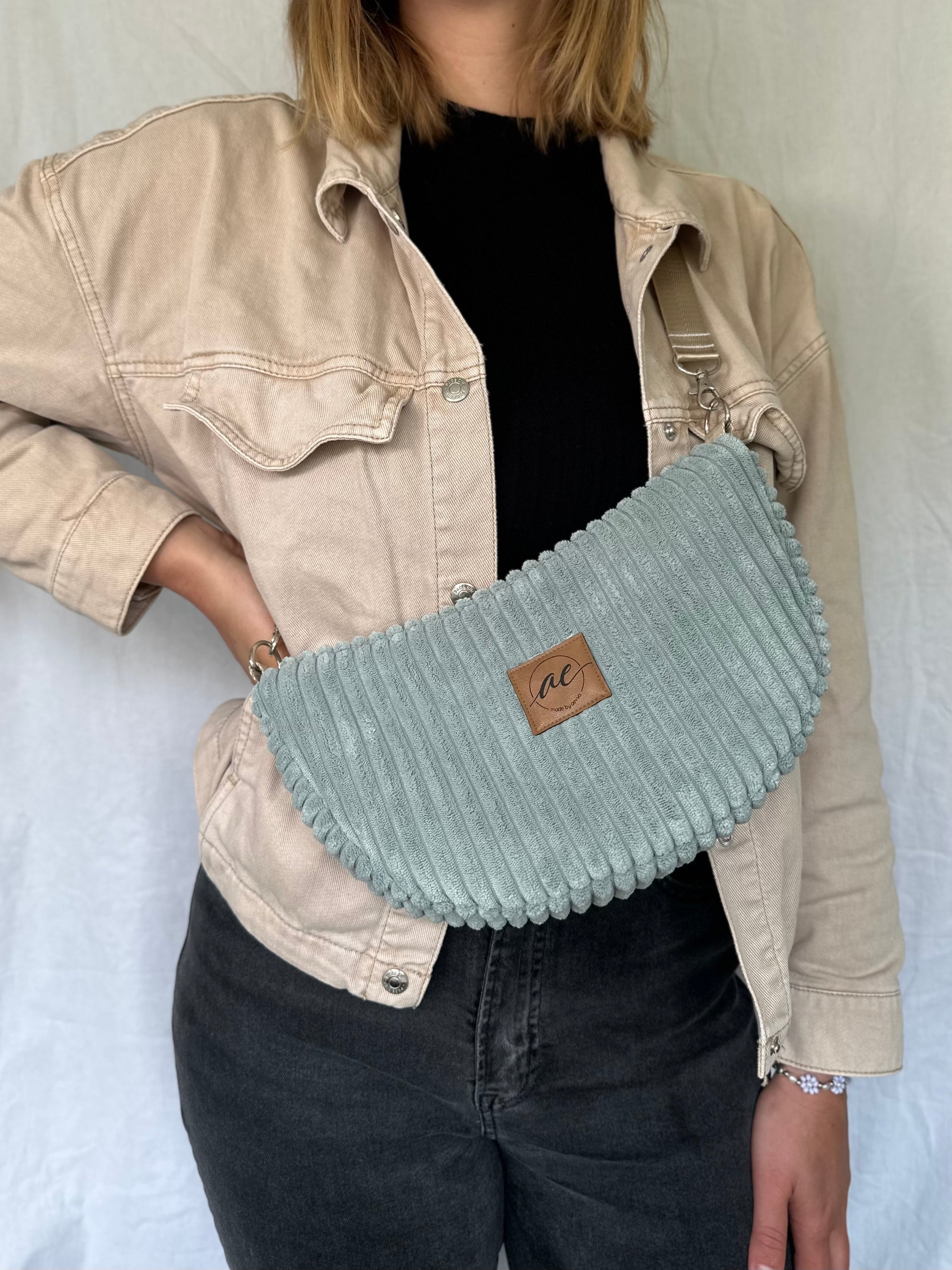 Closed Crossbody Tas Half Round S Grijs Closed Crossbody Tas Half Round S Grijs