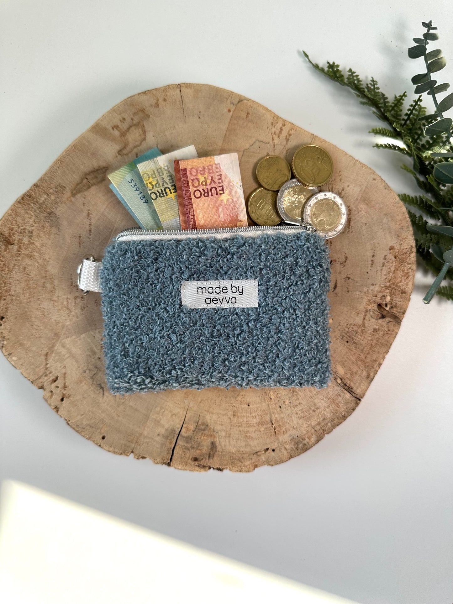 Kleiner Mini Geldbeutel aus Teddystoff in mint / madebyaevva