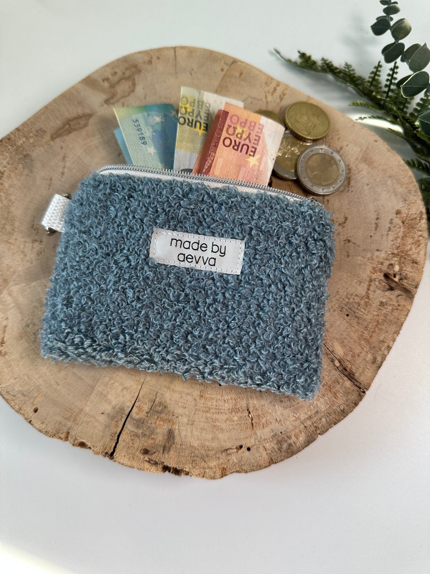 Kleiner Mini Geldbeutel aus Teddystoff in mint / madebyaevva