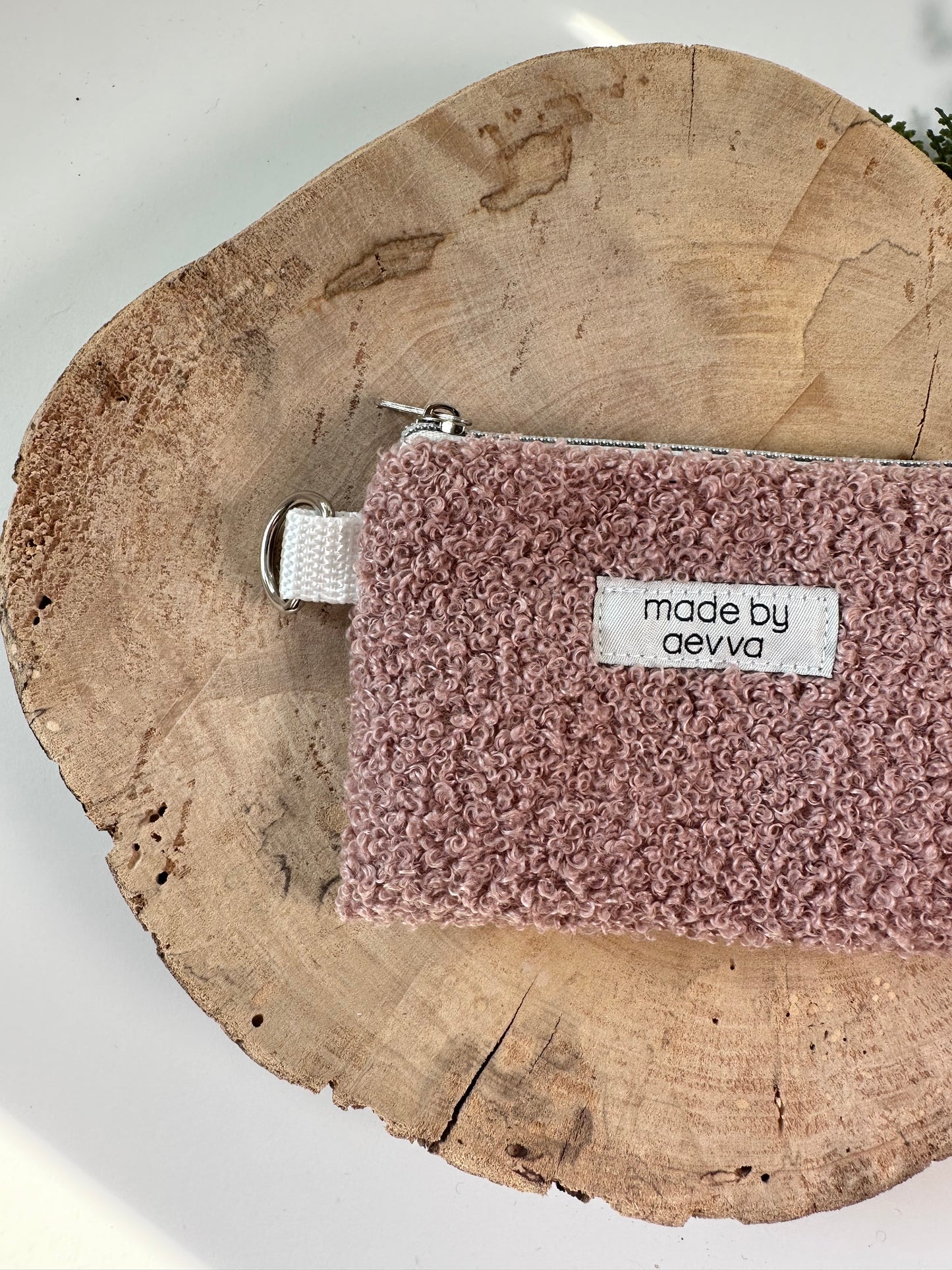 Kleiner Mini Geldbeutel aus Teddystoff in rosa / madebyaevva
