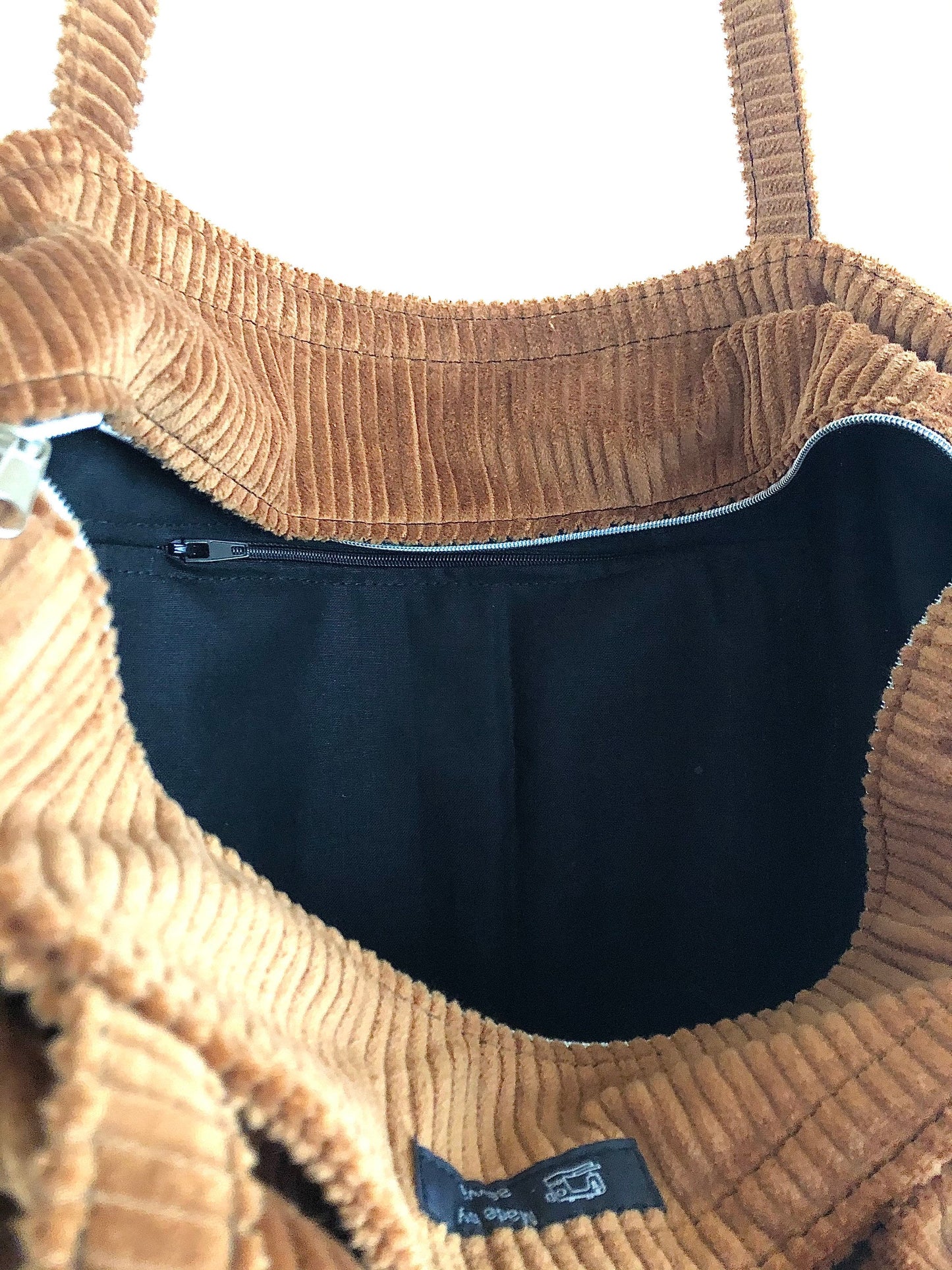 Shopper groß aus Cord in Kupfer mit Reißverschluss und Innentasche