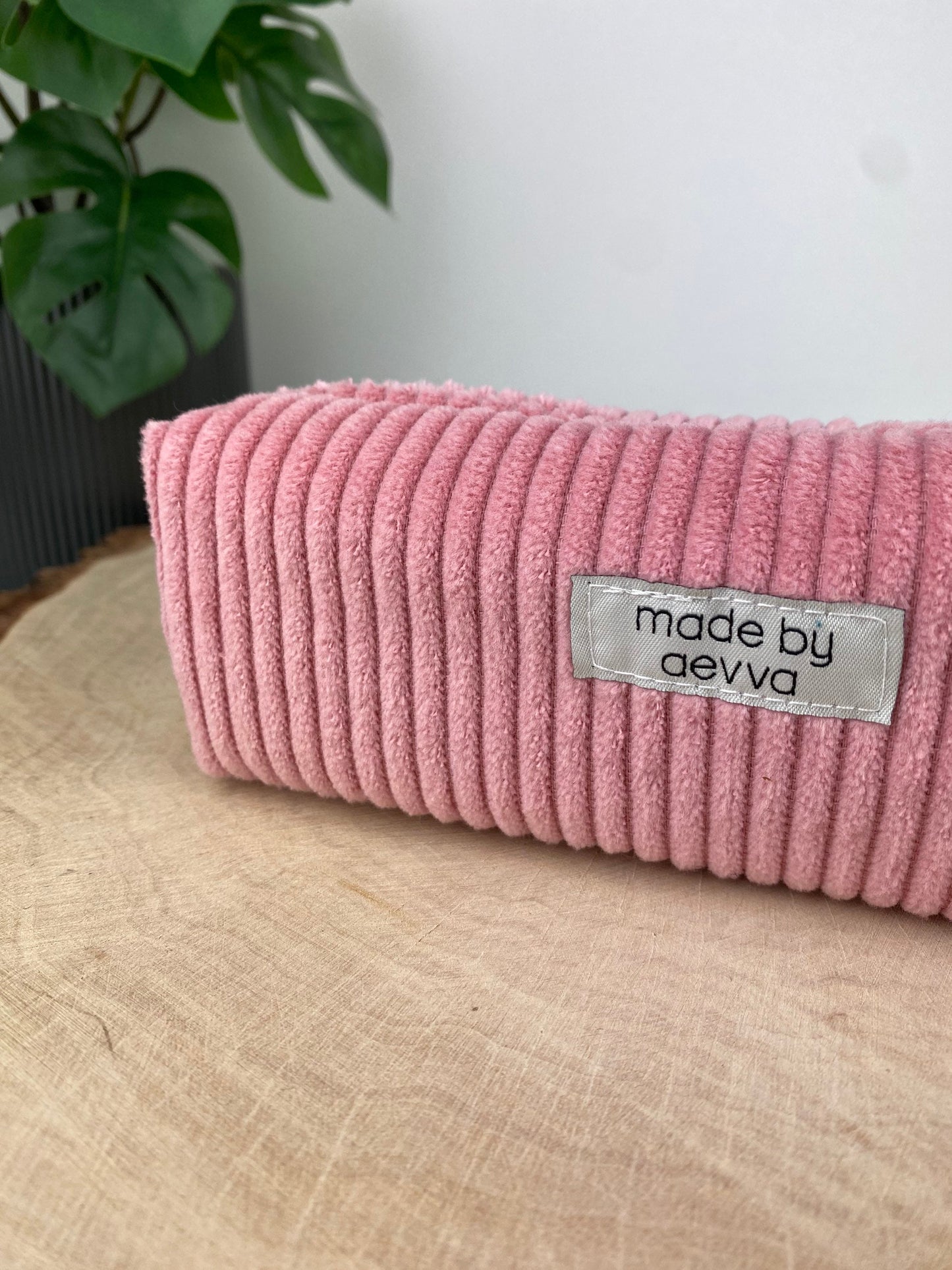 Stifte Mäppchen aus Cord in rosa