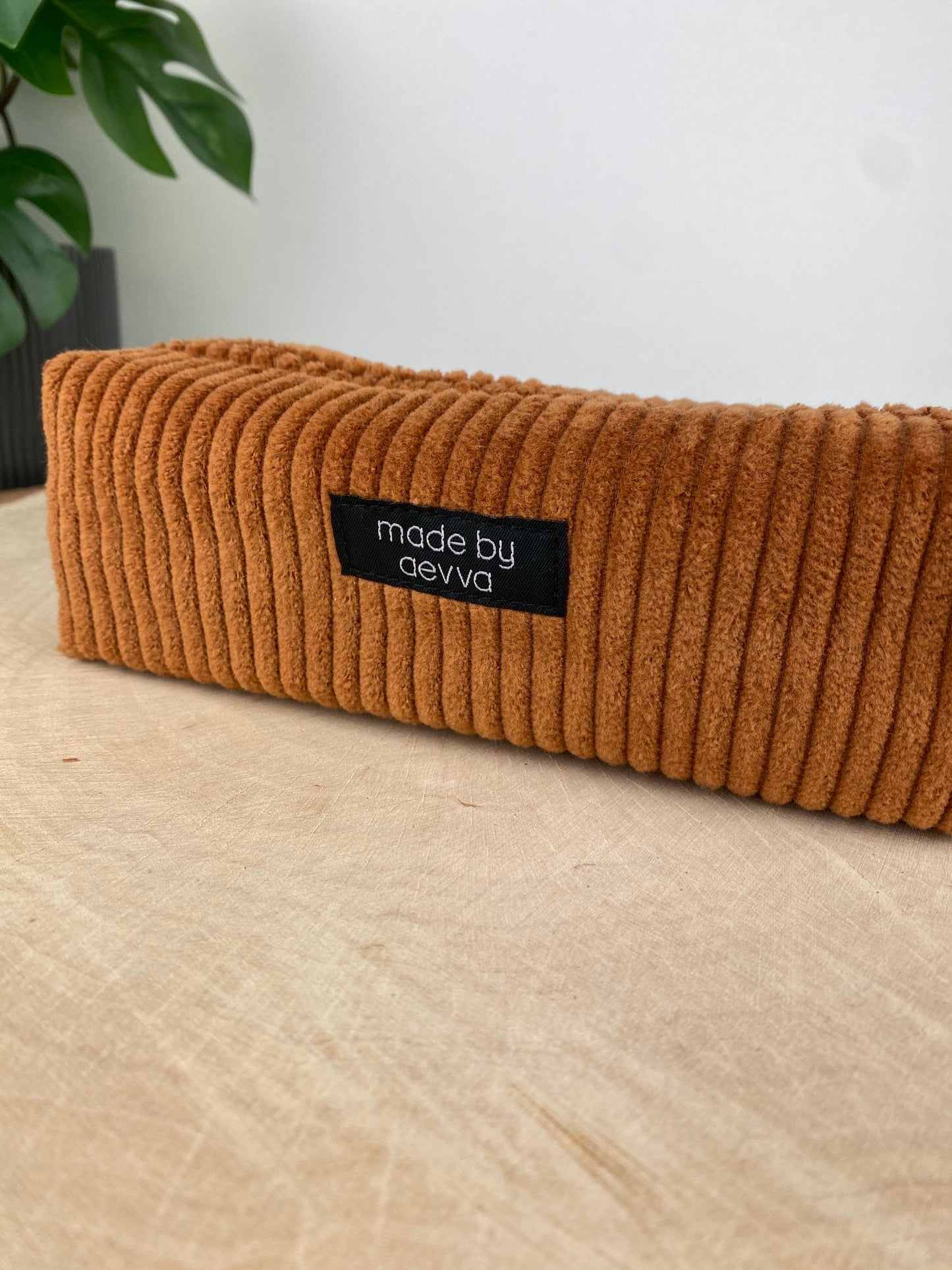 Stifte Mäppchen aus Cord in Kupfer