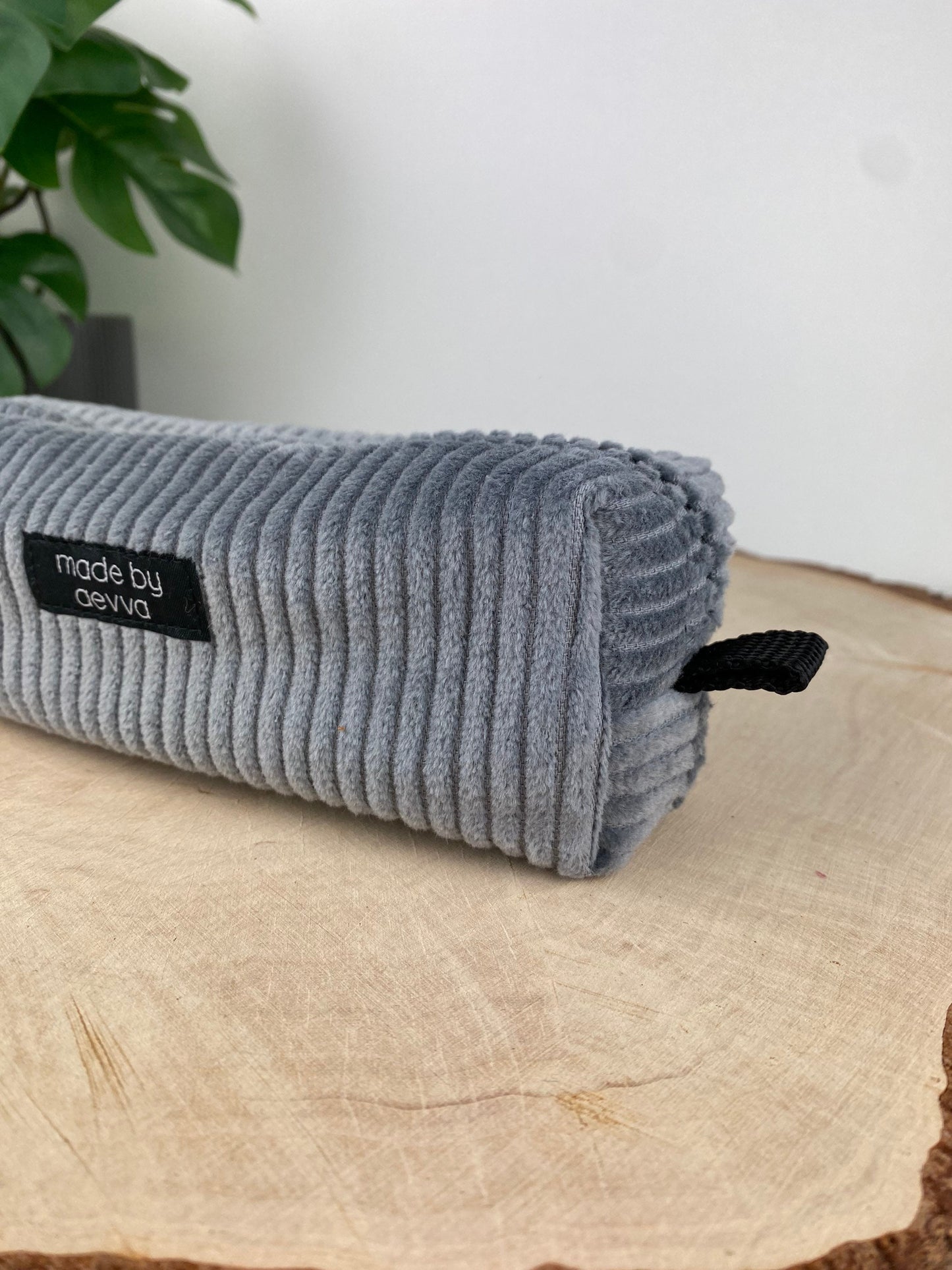 Stifte Mäppchen aus Cord in grau