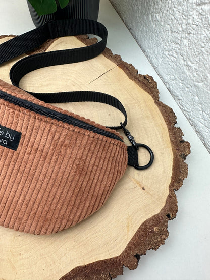 Midi Bauchtasche aus Cord in Kupfer - Für Alltag und Freizeit - made in Germany