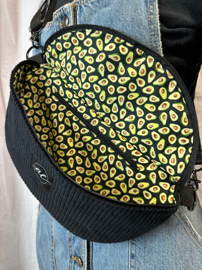 Große XL Bauchtasche aus Cord Stoff in schwarz mit Avocado Muster und Innentasche - Für Alltag und Freizeit