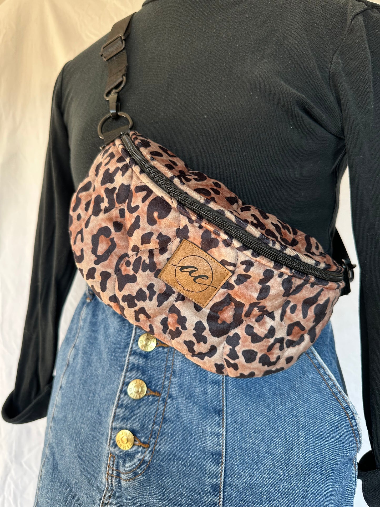 Midi Bauchtasche Leo-Look