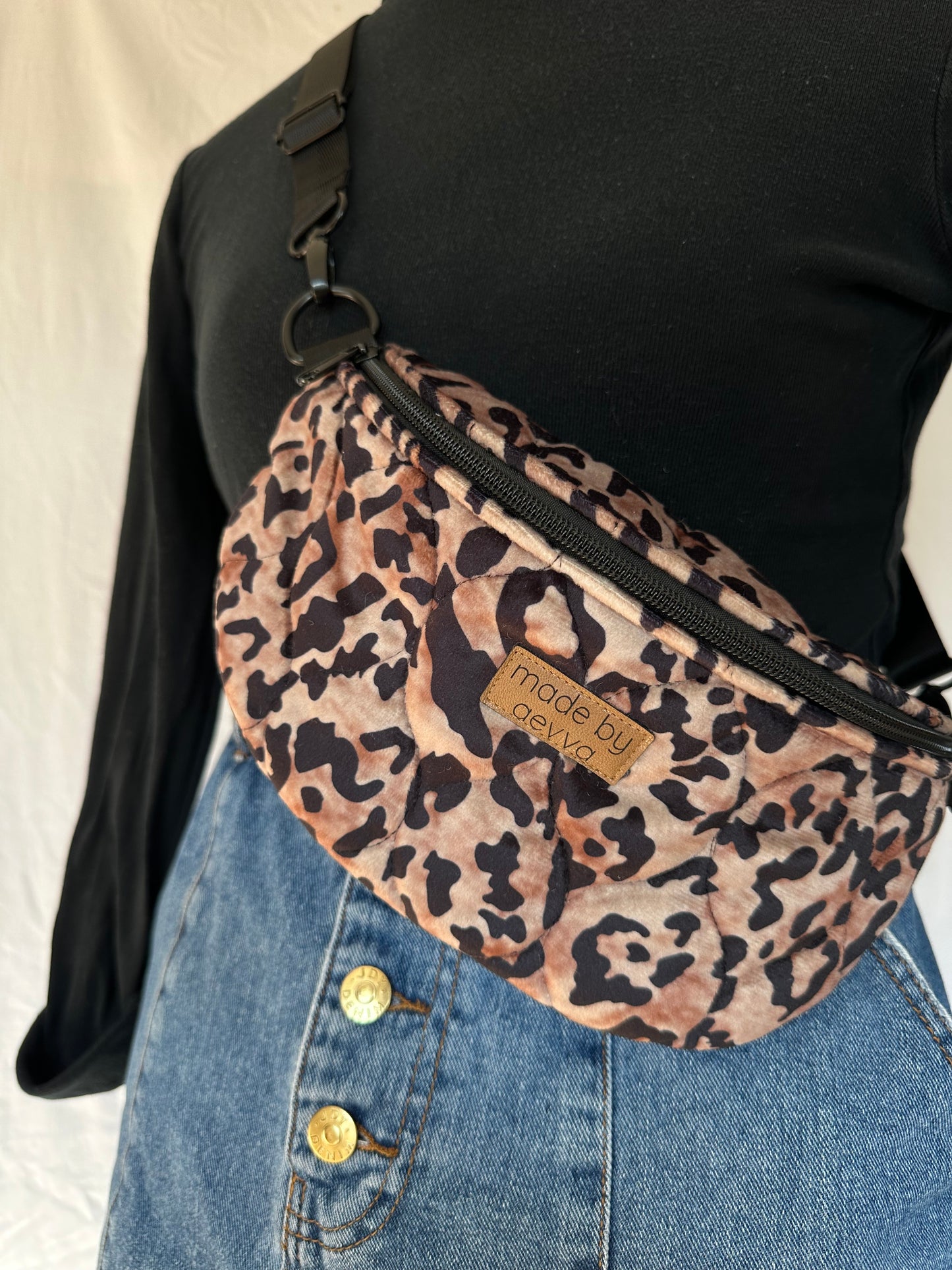 Midi Bauchtasche Leo-Look