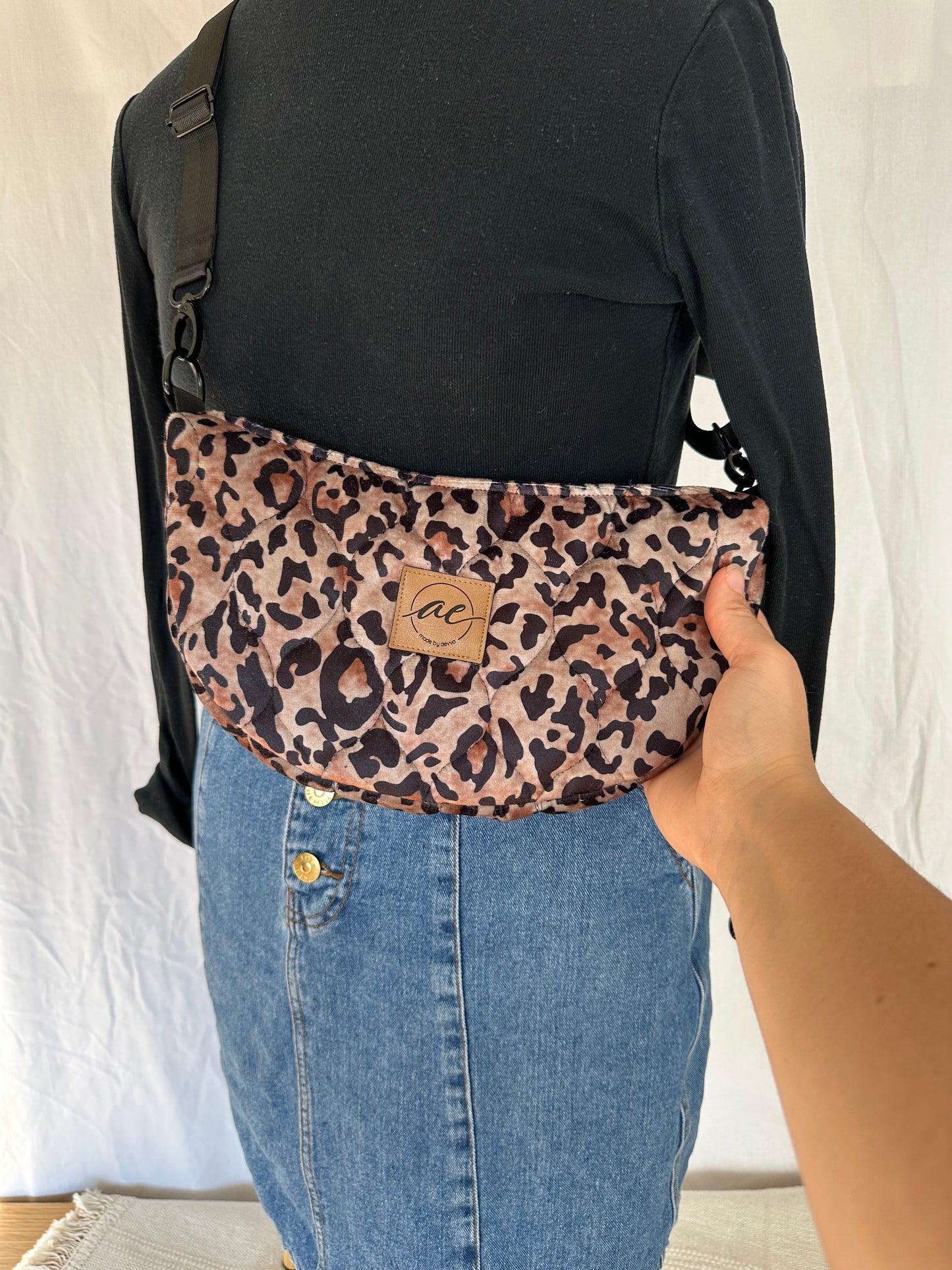 Midi Mondtasche Leo-Look