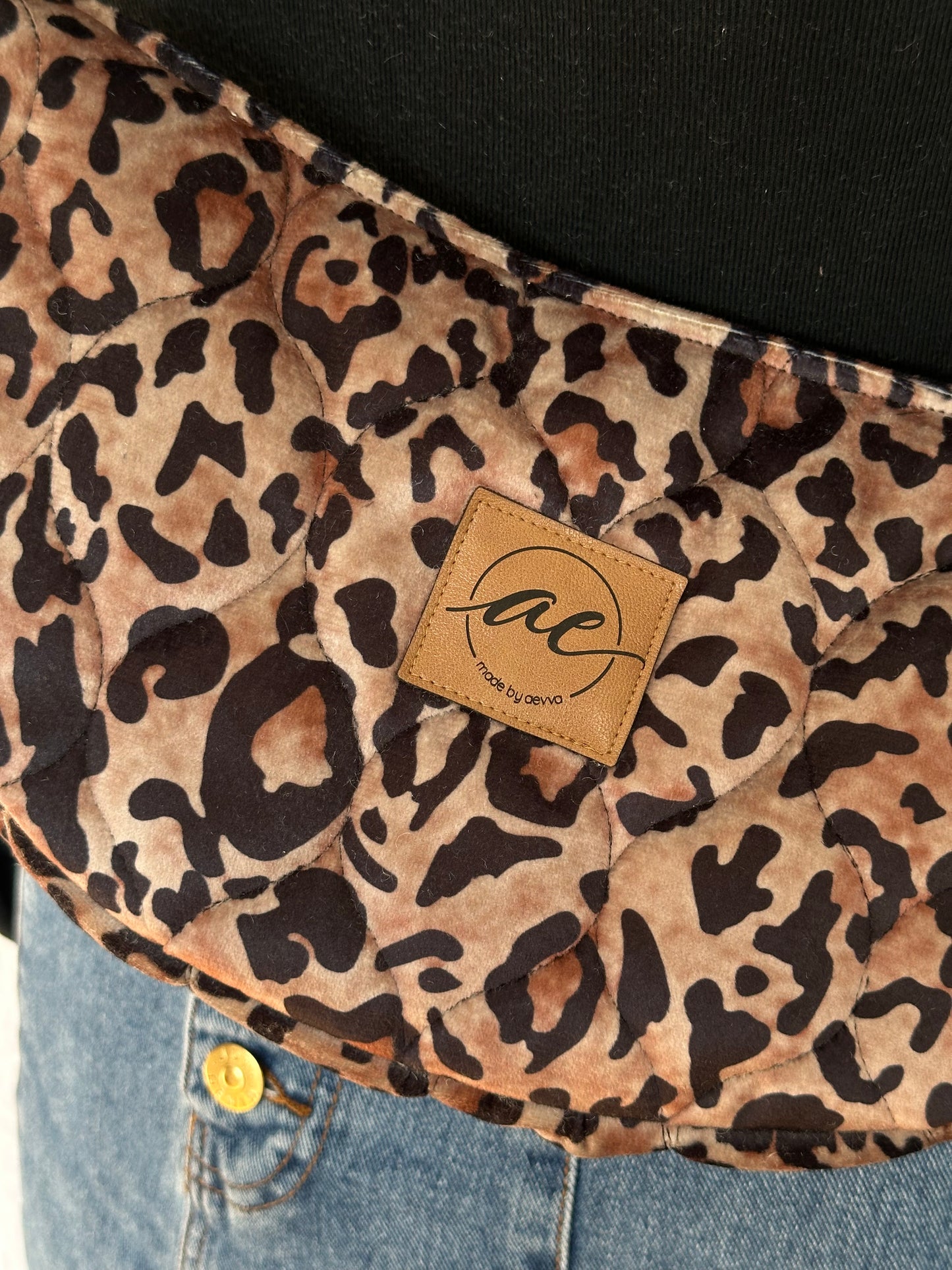 Midi Mondtasche Leo-Look