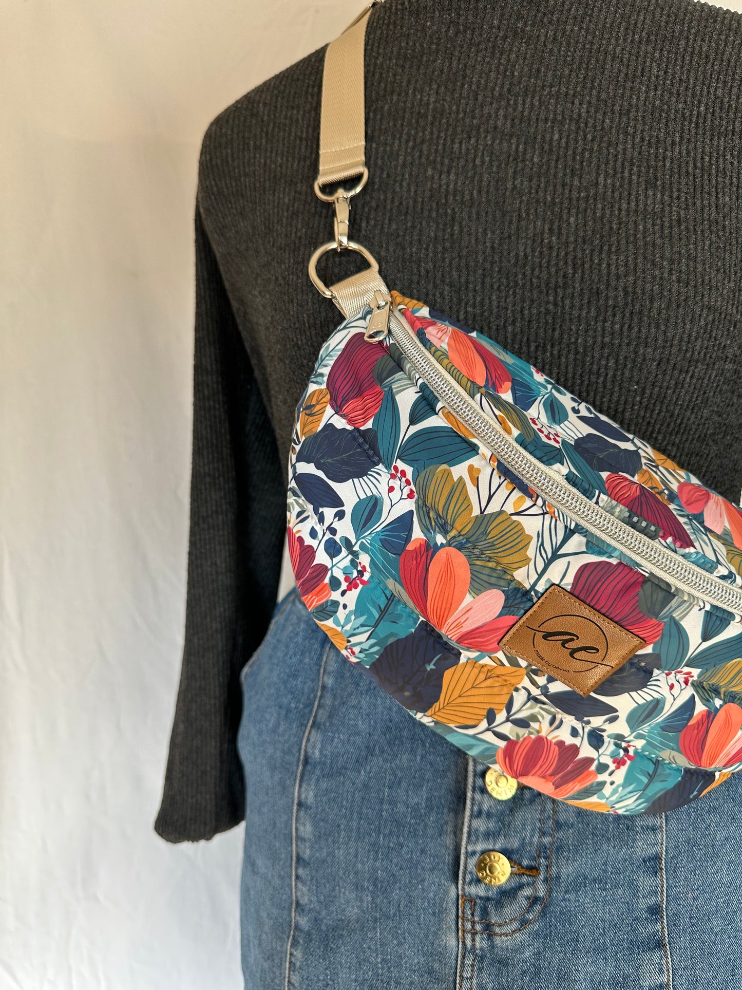 XL Bauchtasche Blumenmuster