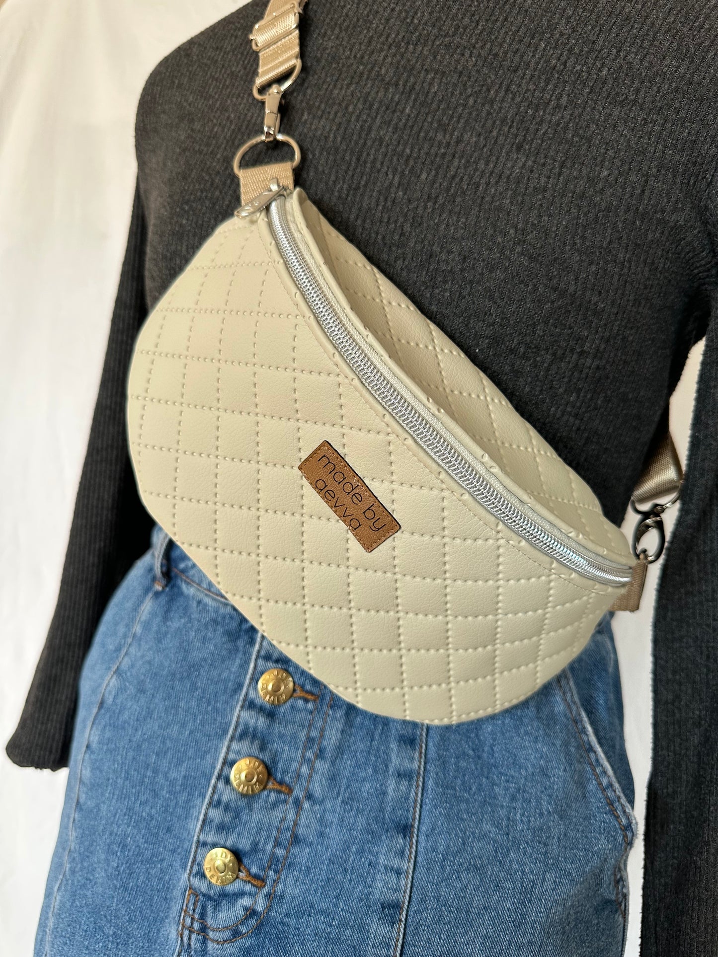 Midi Bauchtasche Beiges Kunstleder mit Rauten