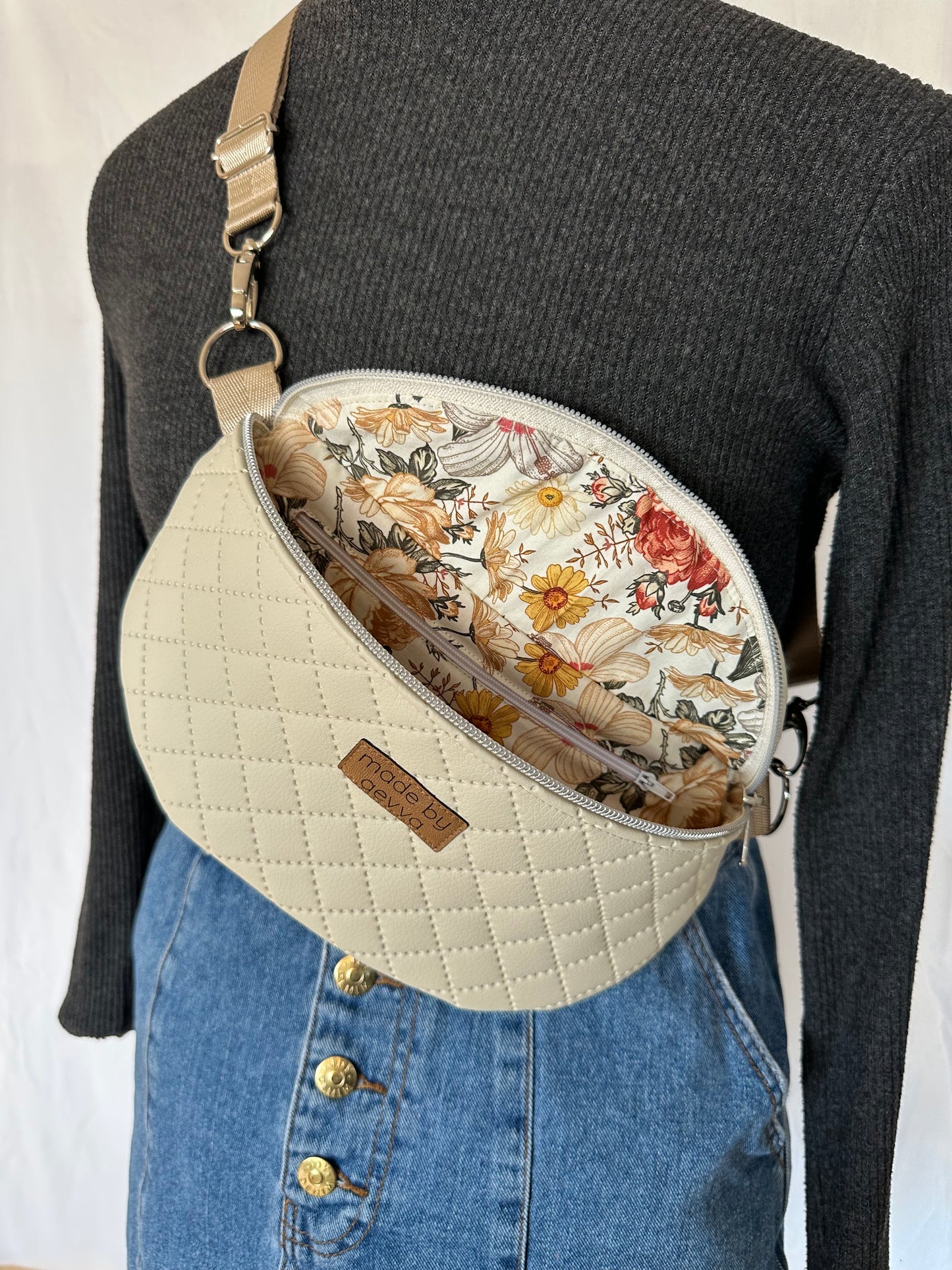 Midi Bauchtasche Beiges Kunstleder mit Rauten