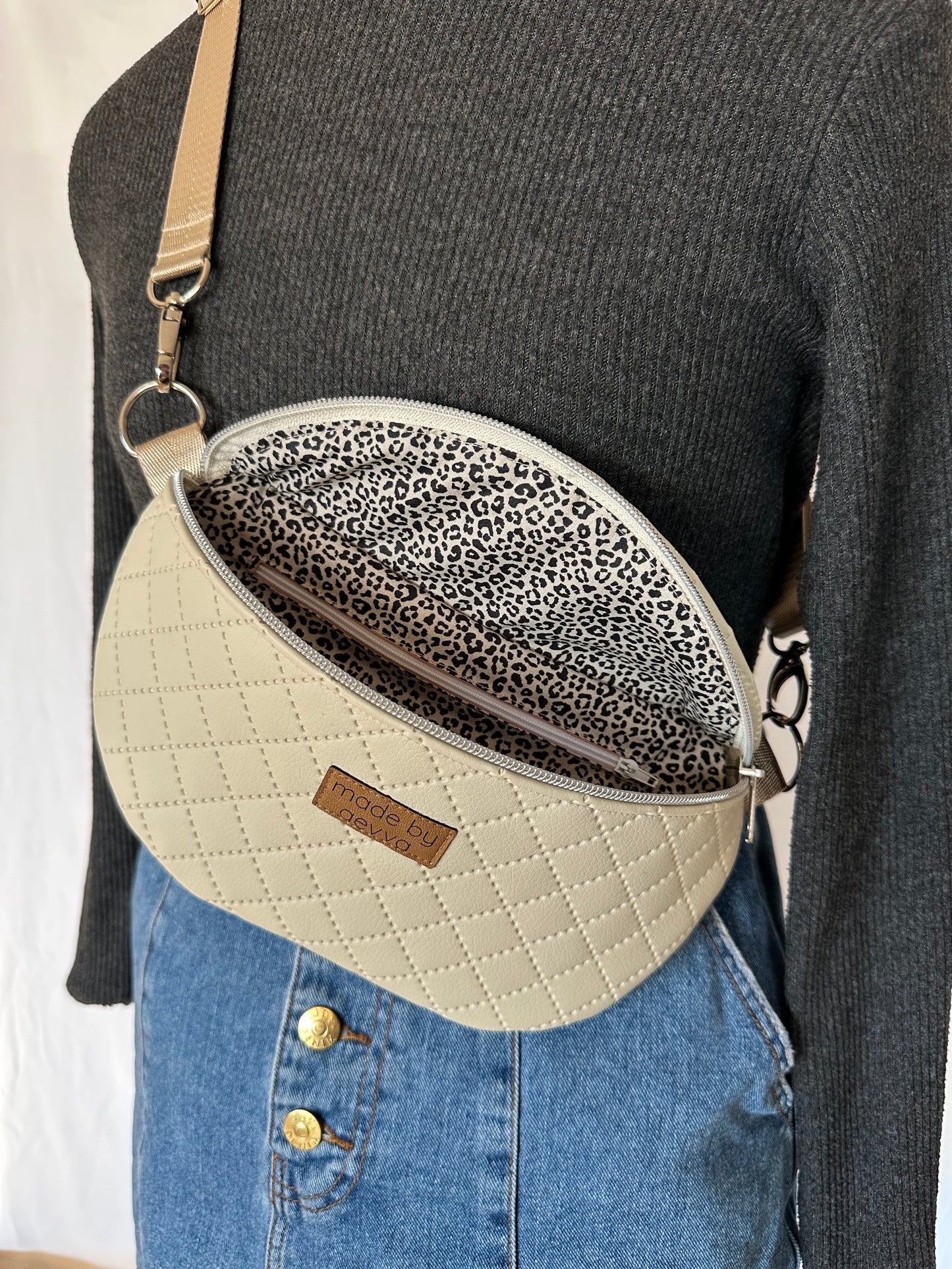 Midi Bauchtasche Beiges Kunstleder mit Rauten