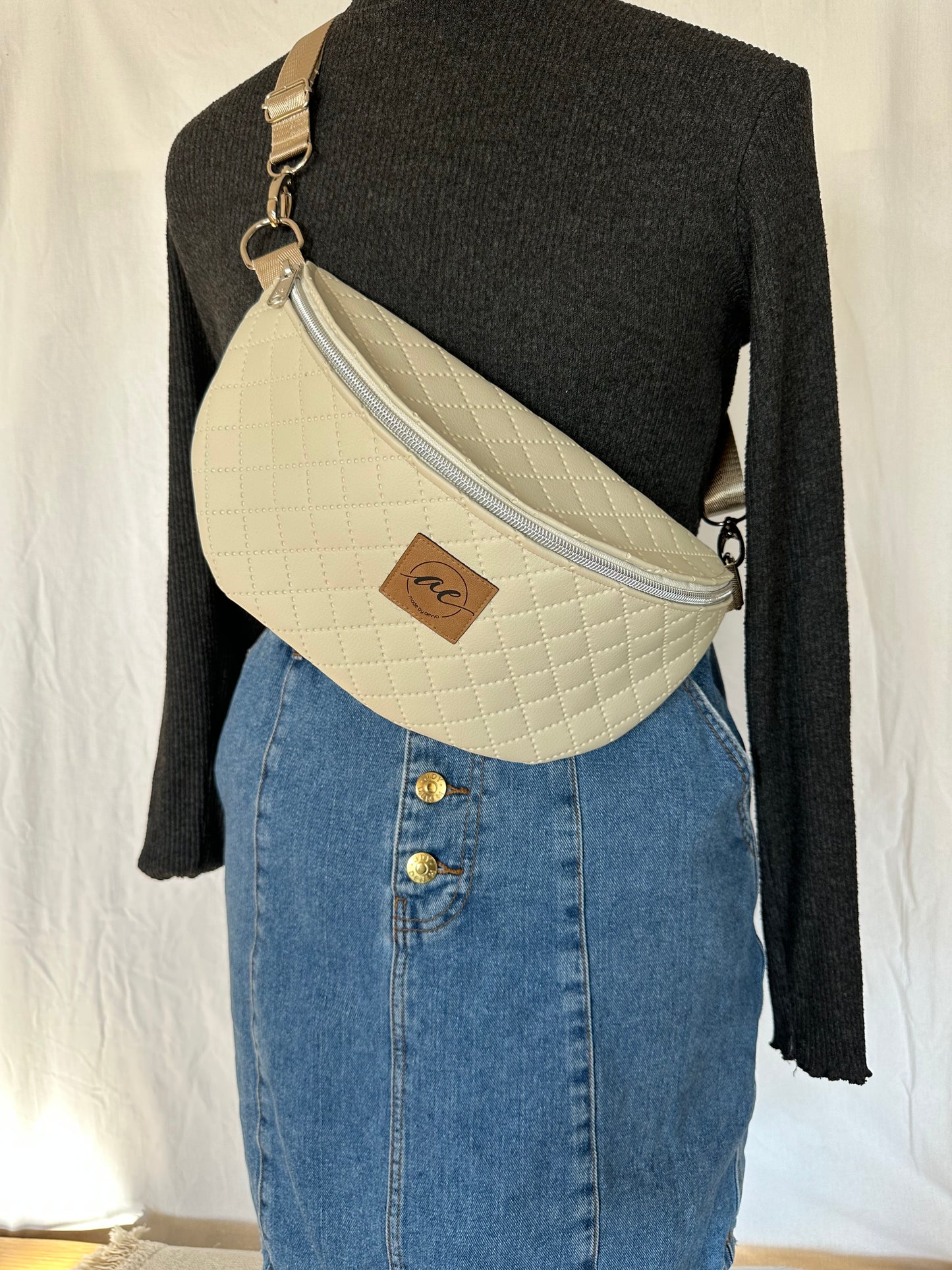 XL Bauchtasche Beiges Kunstleder mit Rauten