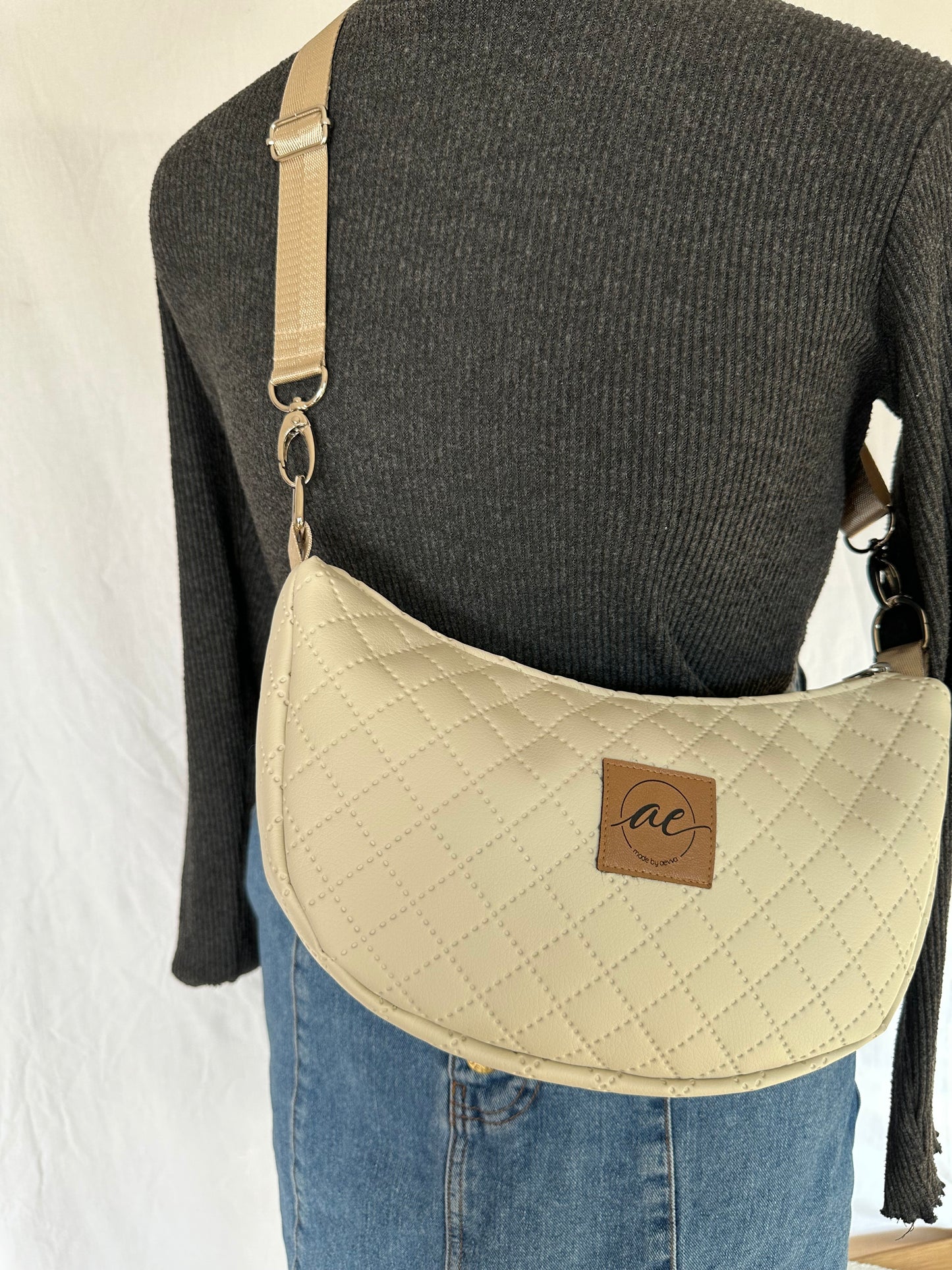 Midi Mondtasche Beiges Kunstleder mit Rauten