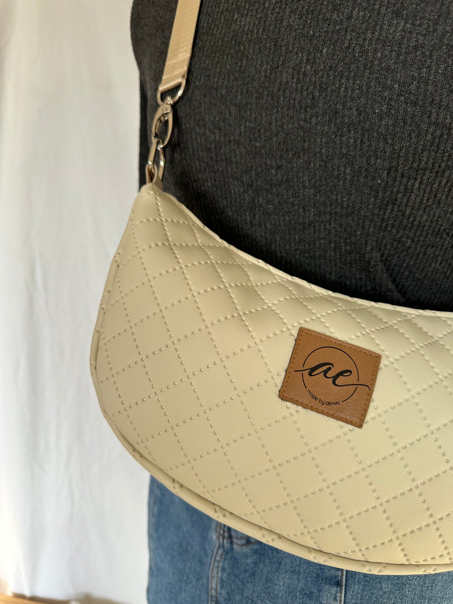 Midi Mondtasche Beiges Kunstleder mit Rauten