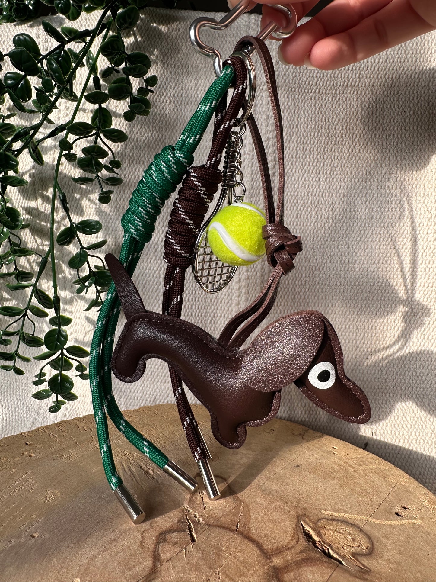 Dackel mit Tennisball & Schläger - Schlüsselanhänger