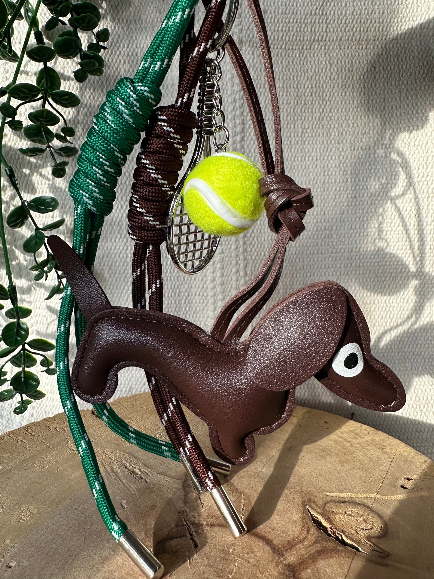 Dackel mit Tennisball & Schläger - Schlüsselanhänger