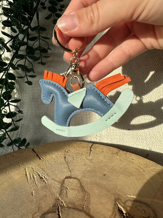 Blaues Schaukelpferd - Schlüsselanhänger