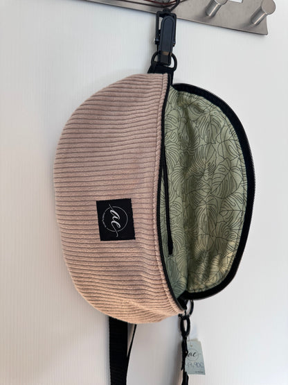 SOFORTKAUF XL Bauchtasche aus Cord in Beige mit Blätter