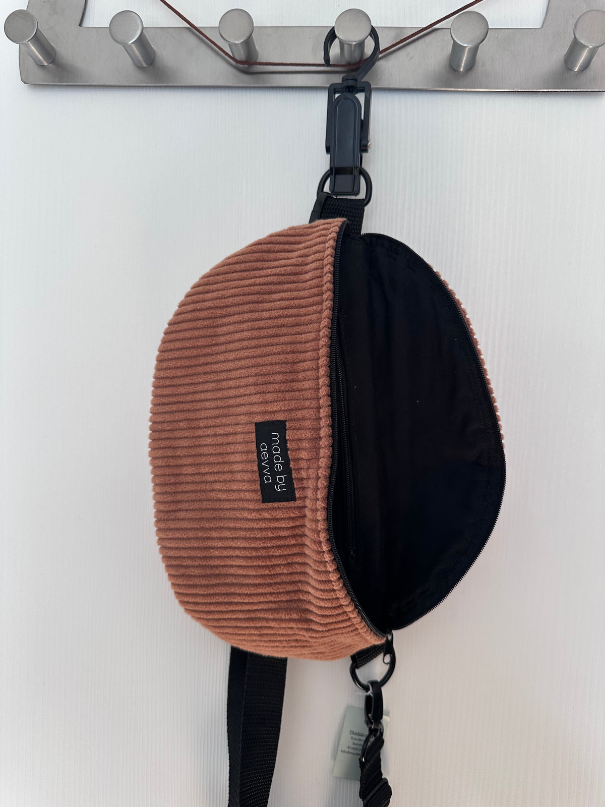 SOFORTKAUF Midi Bauchtasche aus Cord in Kupfer