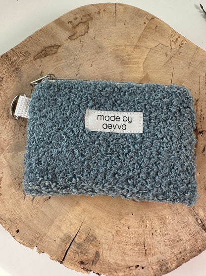 Kleiner Mini Geldbeutel aus Teddystoff in mint / madebyaevva
