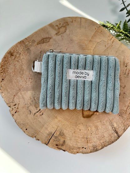 Kleiner Mini Geldbeutel aus breitem Cord in mint / madebyaevva
