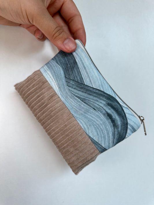 Handgefertigtes Täschchen aus Canvas und Cord als Kosmetiktasche