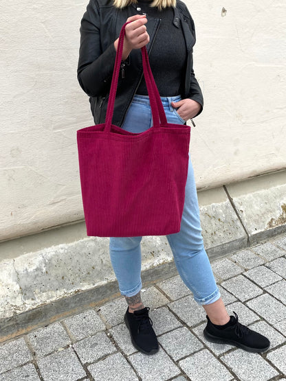Shopper groß aus Cord in rot mit Reißverschluss und Innentasche