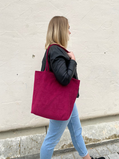 Shopper groß aus Cord in rot mit Reißverschluss und Innentasche