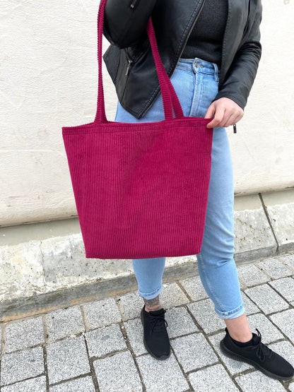 Shopper groß aus Cord in rot mit Reißverschluss und Innentasche